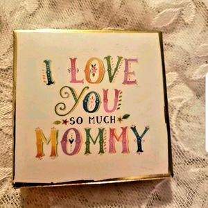 Natural life trinket holder.